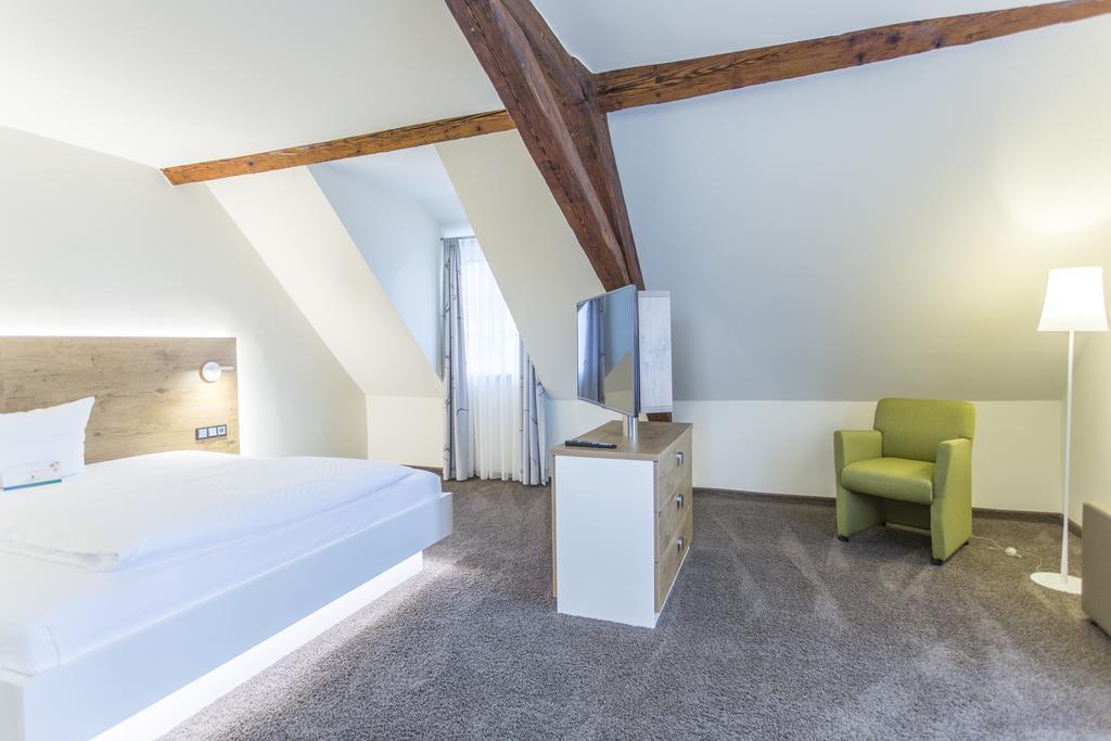 Hotel Jaegerhaus In Esslingen Esslingen am Neckar Luaran gambar